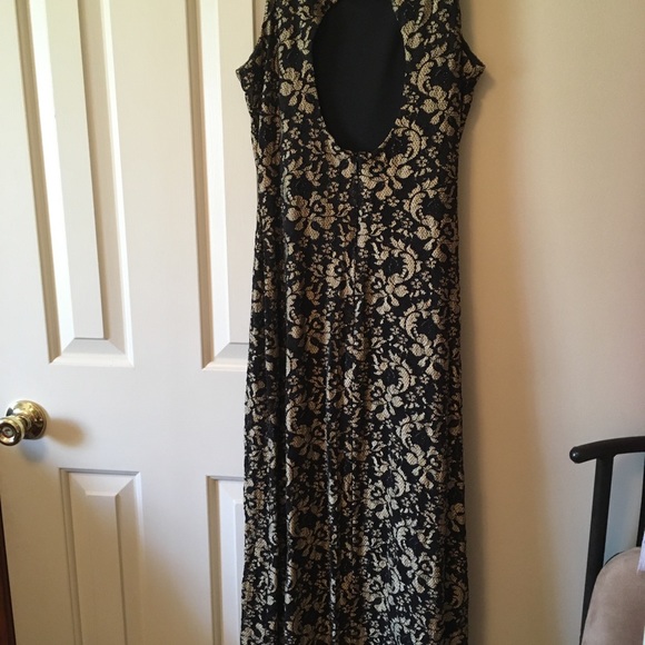 Beautiful dressy dress - Picture 6 of 6